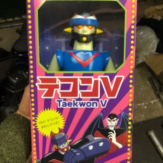 Zollmen Taekwon V sofubi vinyl toy