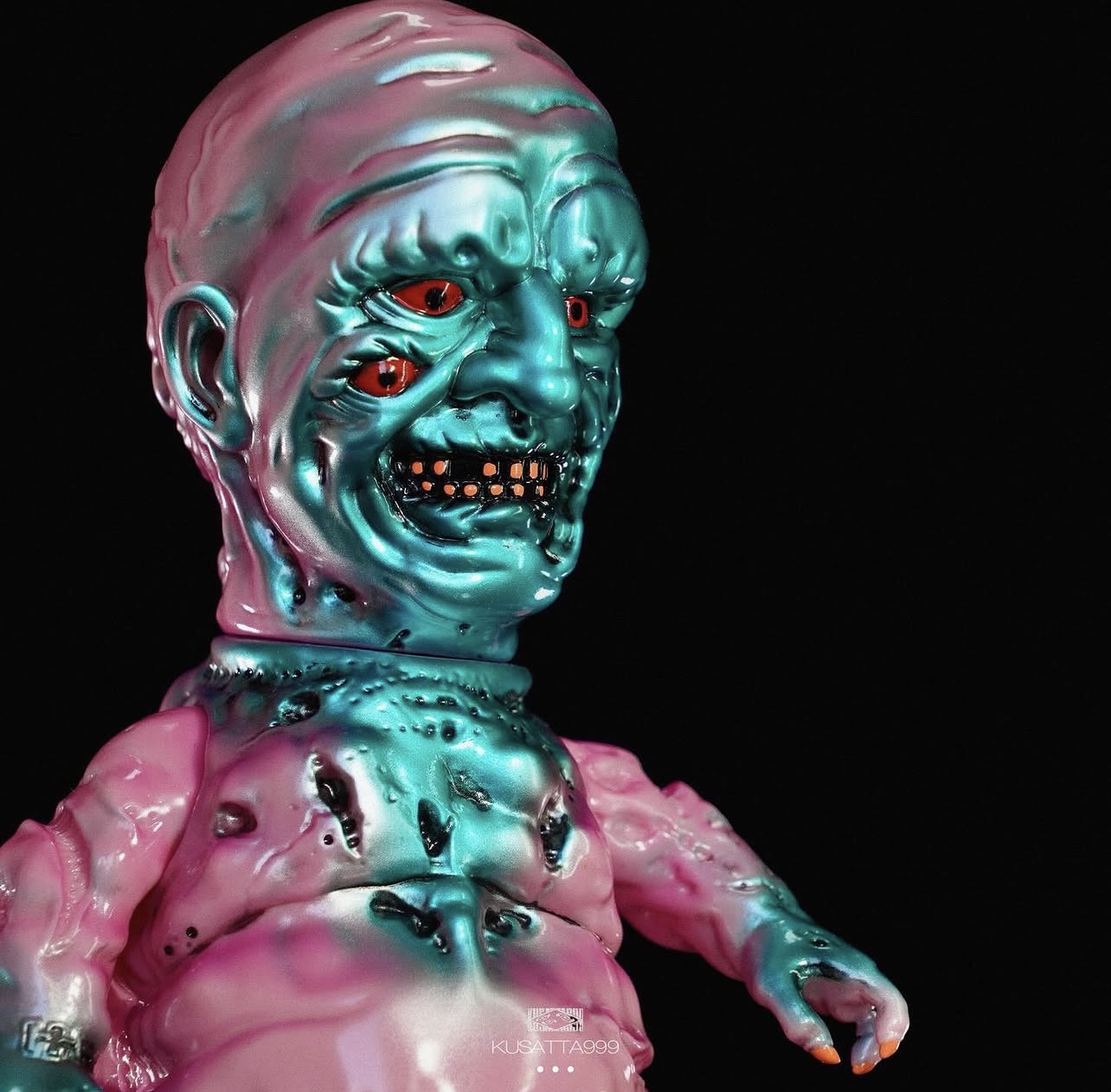 Kusatta - Dracula (20cm) - Image 3